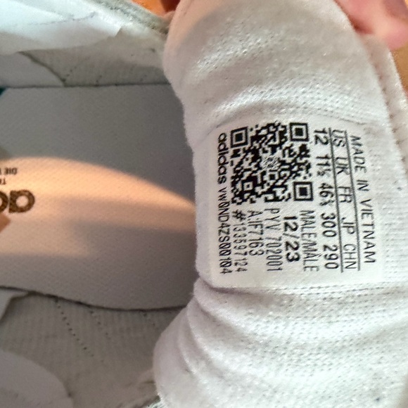 Adidas Men's White and Green Samoa - Picture 5 of 5